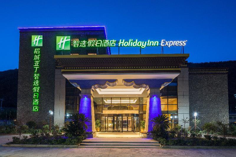 Holiday Inn Express Daocheng Yading, An Ihg Hotel Bagian luar foto